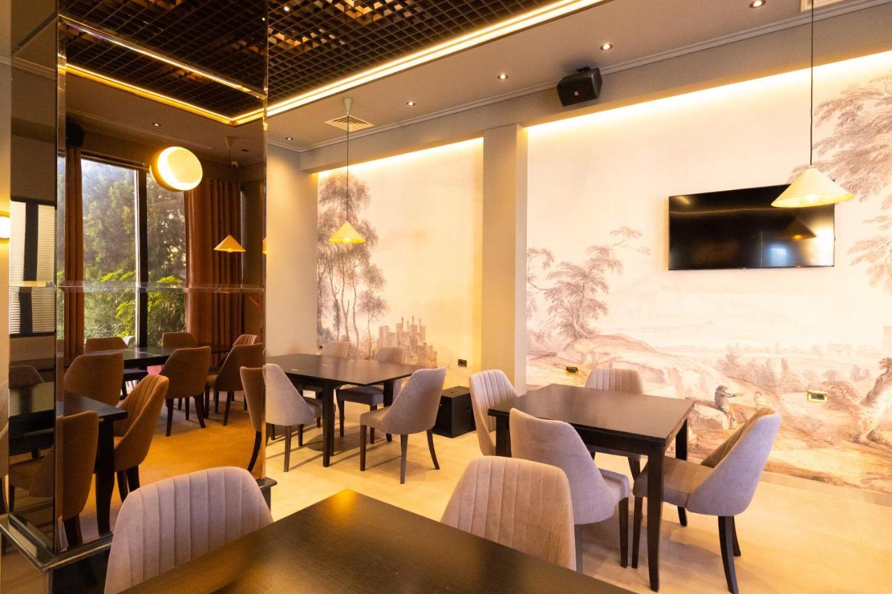New Donantelo Hotel Vlore Exterior photo