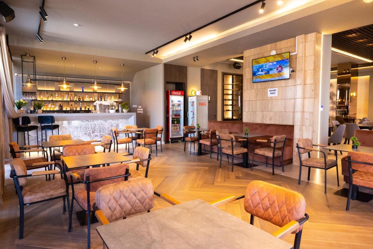 New Donantelo Hotel Vlore Exterior photo