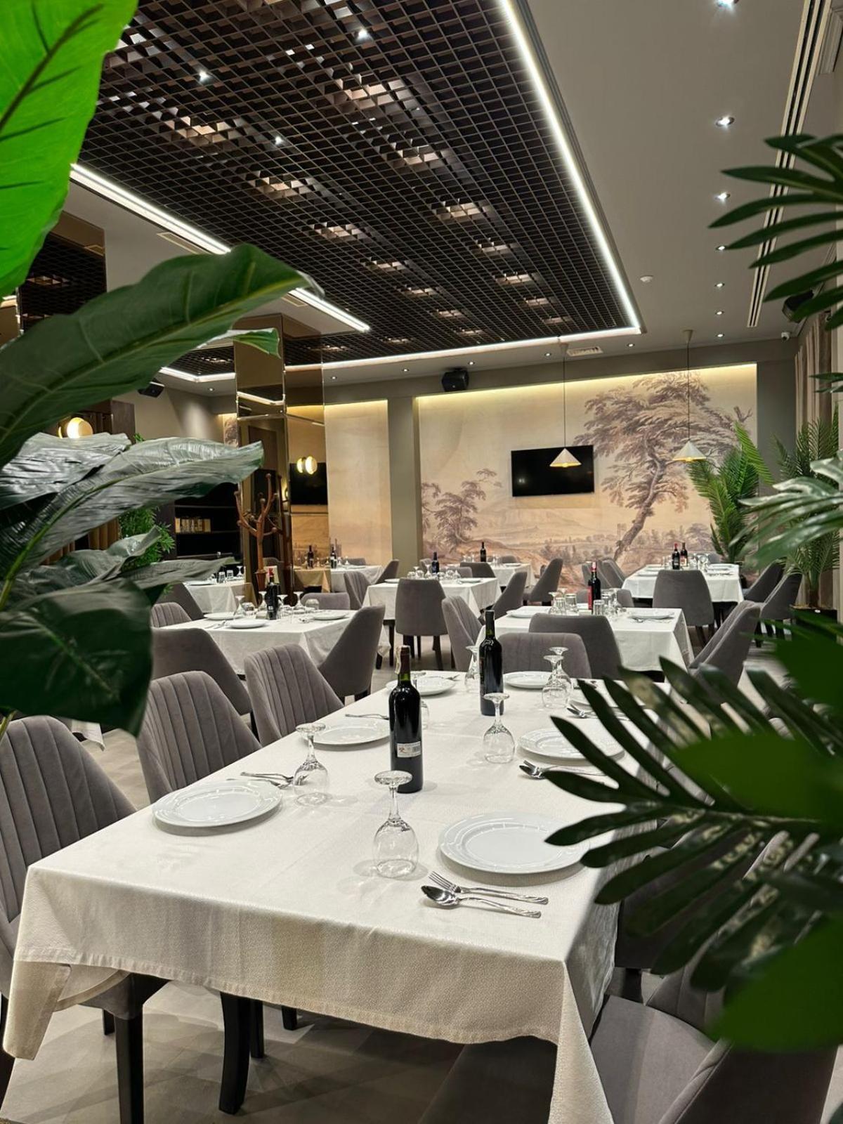 New Donantelo Hotel Vlore Exterior photo